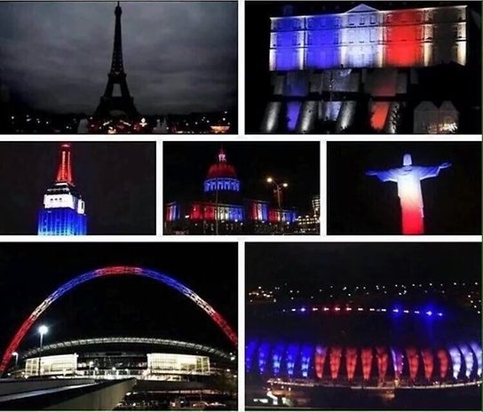 Les monuments illuminés en bleu blanc rouge par solidarité avec les victimes des attentats de Paris, dans la nuit de vendredi à samedi.
