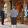 À cerimónia assistiram os pais do príncipe e a secretária de Estado da Defesa.