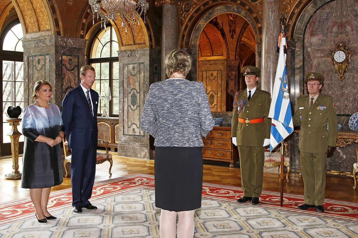 Die Vereidigungszeremonie fand am Montag statt.