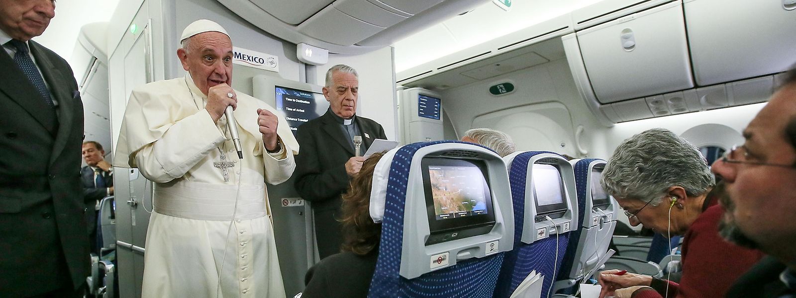 Der Papst richtete sich auf dem Rückflug nach Rom an die Medienvertreter an Bord.