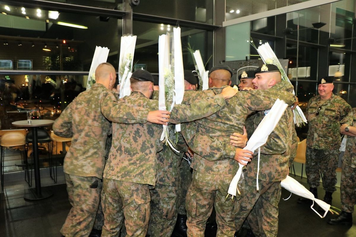 Des larmes de joie ont jailli samedi soir à l'accueil des 23 soldats de retour de mission au Kosovo.