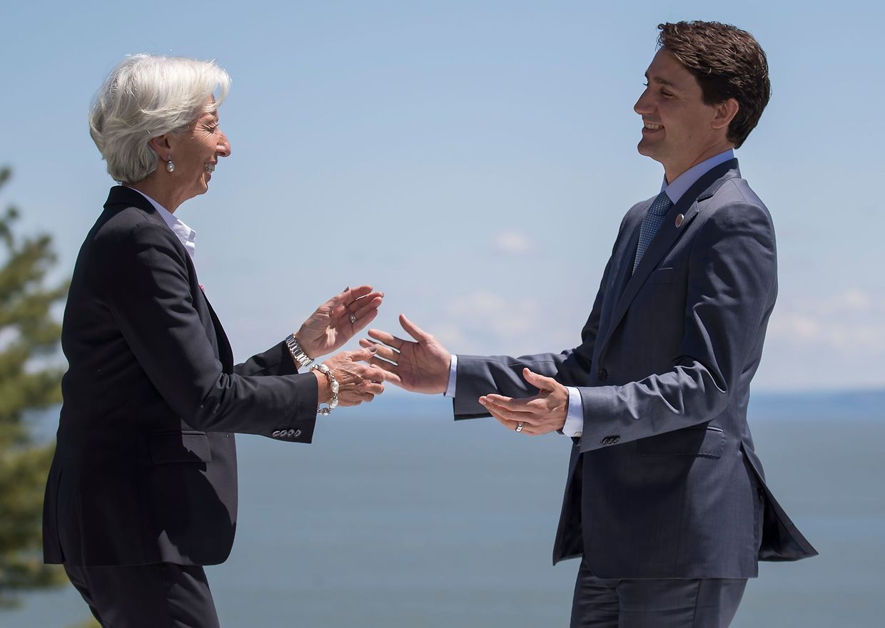 Os líderes do G7 assinaram um texto no qual defendem um comércio internacional com “regras” e se comprometem a tentar “reduzir as barreiras alfandegárias”