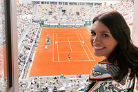 Inès Lagdiri-Nastasi est l’épouse de l’ancien joueur de tennis franco-luxembourgeois Ugo Nastasi et la voix du tennis à France Télévisions.