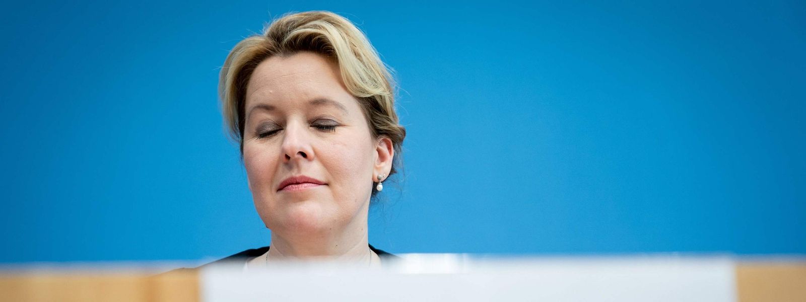 Deutsche Ministerin Giffey Verzichtet Auf Doktortitel