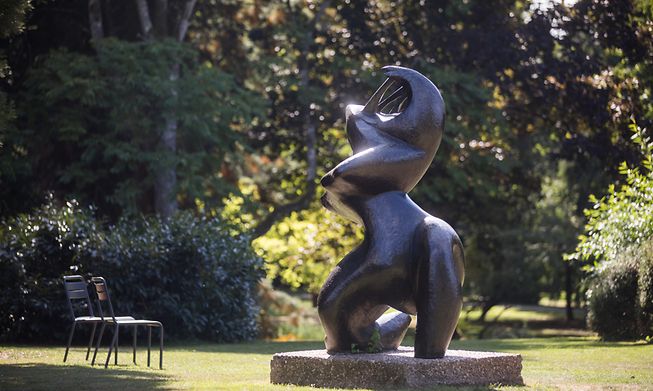 Sculpture in Tony Neuman park, Limpertsberg 