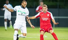 Dominik Stolz (10 Hespérange) Dwayn Holter (27 Racing Union)football - BGL Ligue - saison 2021/2022 - 1 ere journée - Racing Luxembourg - Swift Hesperange - 07/08/2021 - Stade Achille Hammerelfoto : Vincent Lescaut