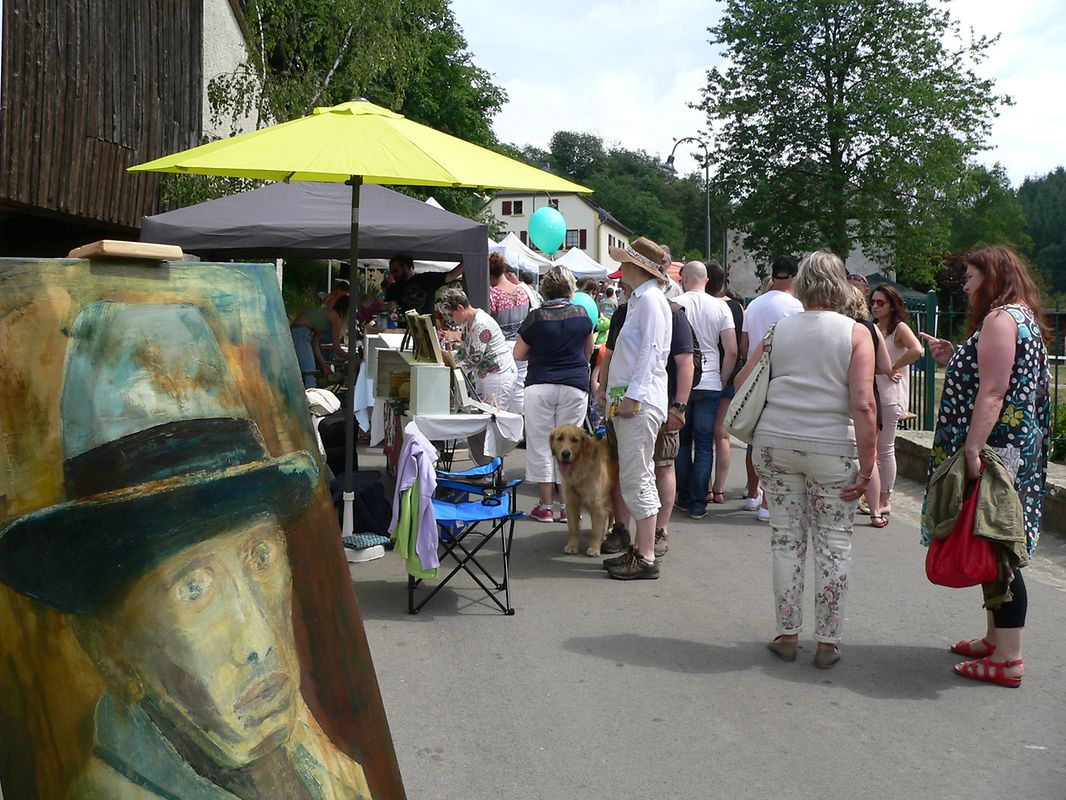 Kunst bewundern, anfassen, ausprobieren und erwerben: Im Kiischpelt waren der Fantasie an Nationalfeiertag erneut keine Grenzen gesetzt.