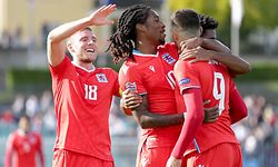 Laurent Jans (Kapitän Luxemburg #18) jubelt, freut sich, Jubel, Freude mit Gerson Rodrigues (Luxemburg #10) und Danel Sinani (Luxemburg #9) und Leandro Barreiro (Luxemburg #16) nach dem 2:0/ Fussball, UEFA Nations League 2020/21, Saison 2020-2021, 3. Spieltag, Gruppe C / 10.10.2020 /Luxemburg - Zypern (Luxembourg vs Cyprus) / Stade Josy Barthel, Luxemburg /Foto: Ben Majerus