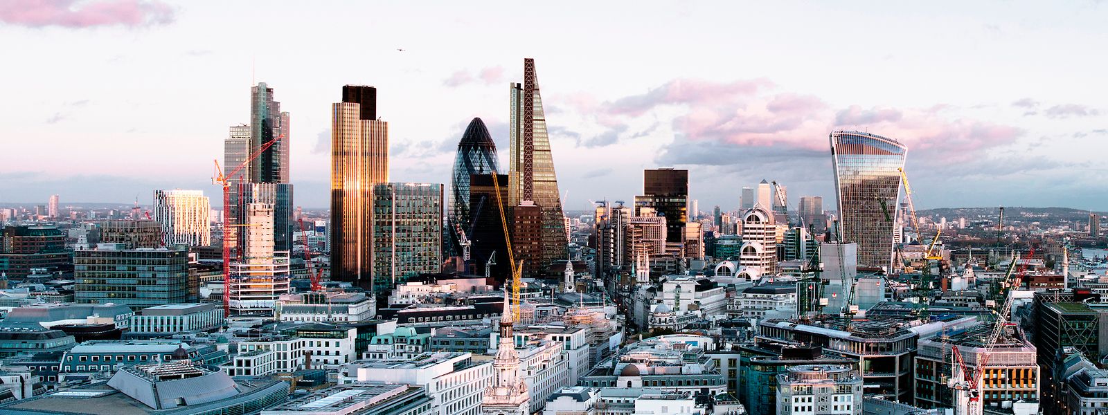 Londres reste la deuxième place financière au monde derrière New York, loin devant ses rivales européennes.