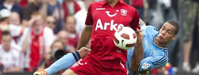 Twente Remporte Le Premier Round