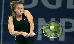 Annika Beck muss die Heimreise frühzeitig antreten.