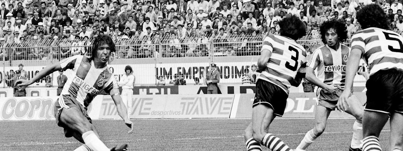 O jogador do FC Porto, Fernando Gomes, durante um jogo com o Sporting, em Alvalade, em 1985.