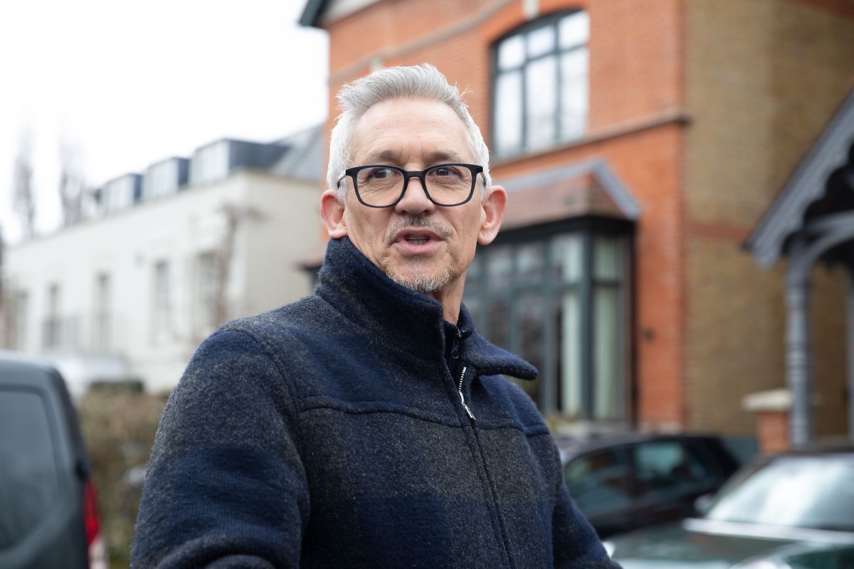 Gary Lineker hatte der britischen Regierung in einem Tweet vorgeworfen, eine Wortwahl im Zusammenhang mit Geflüchteten zu verwenden, die der Rhetorik der Nazis aus den 1930er-Jahren gleichkäme.