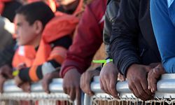 Die ertrunkenen Flüchtlinge sollen sich nach Angaben von Überlebenden auf einem überfüllten Schiff befunden haben. 