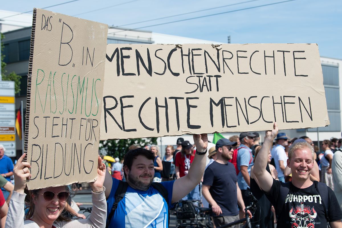 Demonstrationen Gegen Rechts In Kassel Und Halle