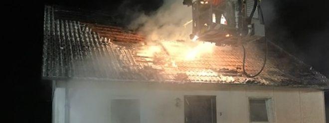 In Fouhren brannte der Dachstuhl eines Hauses. 