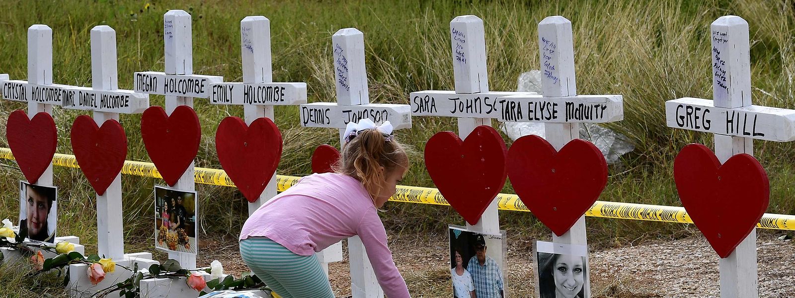 Ein schwer erträgliches Bild: Trauer um 26 Opfer des Massakers von Sutherland Springs. 