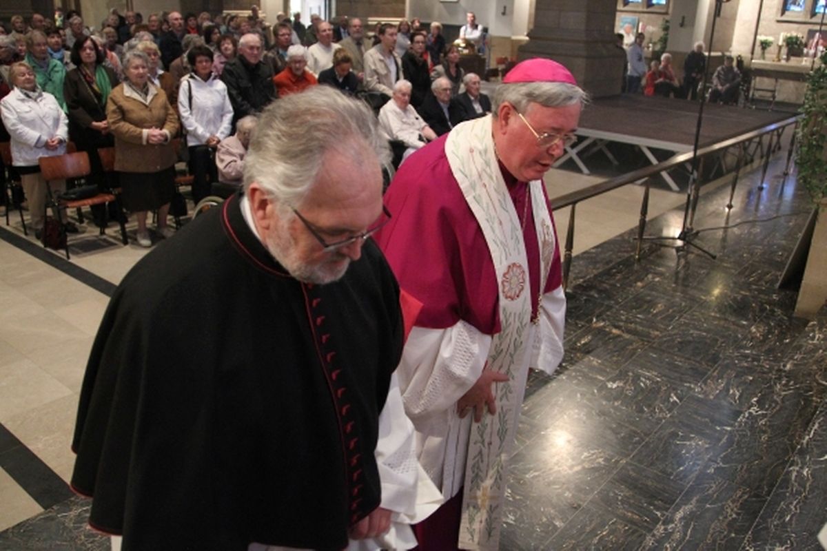 Messe für Dekanate Bitburg, „St.-Willibrord Westeifel" und „Schweich-Welschbillig", sowie das Dekanat „Sankt Vith" (B).