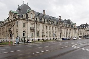 Le chateau de l'Arbed a été construit le long de l'avenue de la Liberté à Luxembourg dans les années 1920 sur un terrain cédé par l'Etat au groupe sidérurgique.