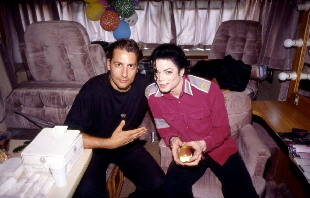 Alex Gernandt zu Besuch in Michael Jacksons Loge.