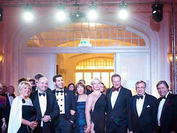 Baile de Beneficiência: Festa solidária com glamour