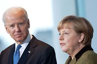 ARCHIV - 01.02.2013, Berlin: Bundeskanzlerin Angela Merkel (CDU) empfängt im Kanzleramt den damaligen US-Vizepräsidenten Joe Biden. Einen Monat nach seiner Vereidigung nimmt US-Präsident Joe Biden am Freitag erstmals an einem internationalen Gipfeltreffen teil. Foto: picture alliance / dpa +++ dpa-Bildfunk +++