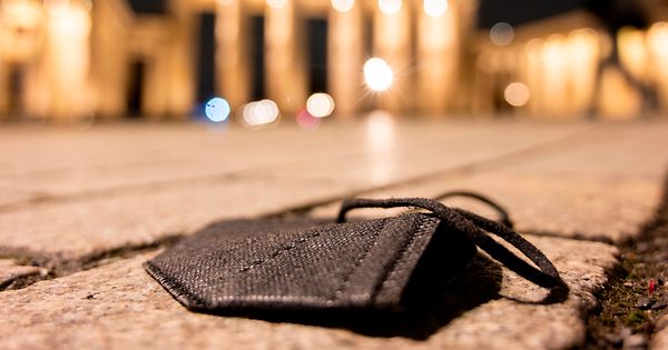 Deutschland erwartet täglich 400.000 Infektionen, betrachtet Omicron jedoch als kontrolliert