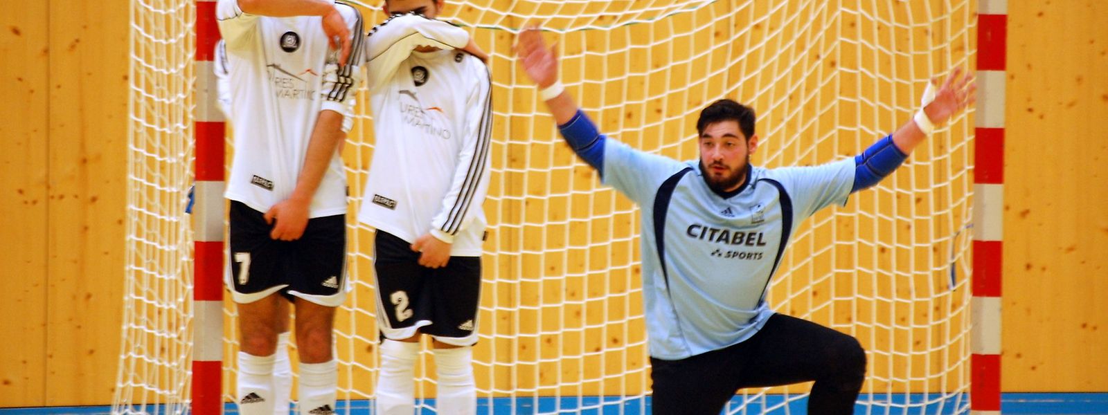 Telmo Magalhaes, Bruno Lopes et Ricardo Ferreira montent la garde.Les joueurs de l'ALSS ont pris la mesure du Sparta Dudelange.