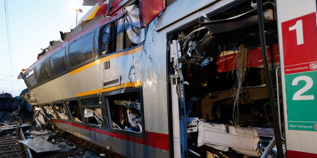 Le mardi 14 février vers 8h45, un train de marchandises en provenance de la France a percuté de plein fouet un train de voyageurs qui se trouvait à ce moment-là sur la même voie à Bettembourg.