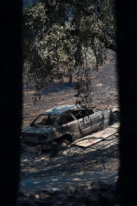 Bild vom 17. Juni 2017: Ein ausgebranntes Auto in Figueiro dos Vinhos.