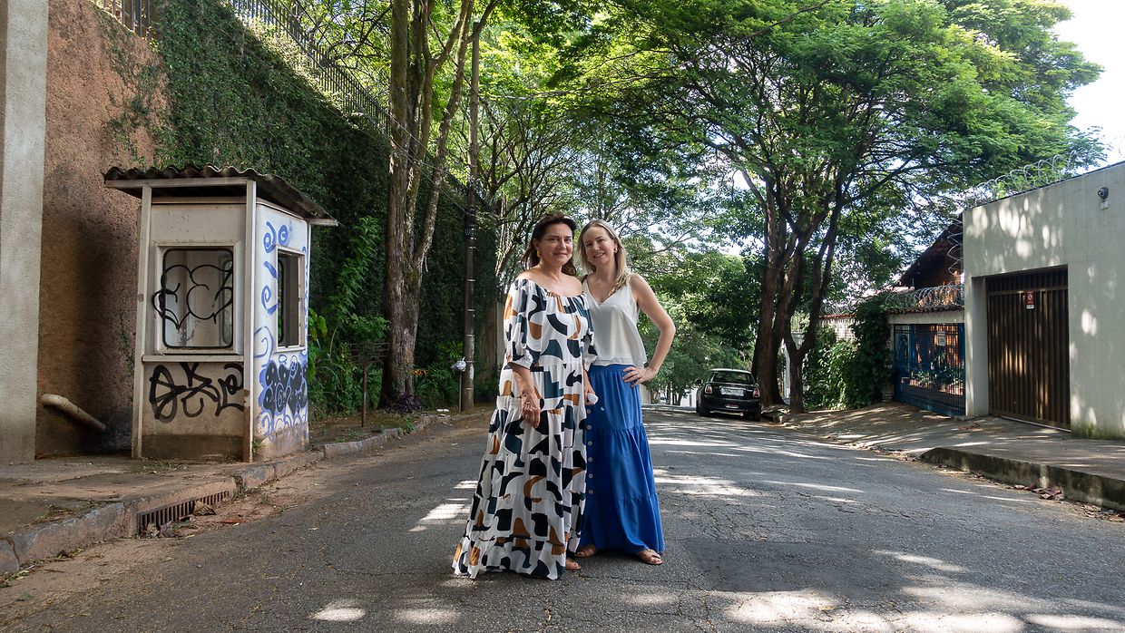 Josette e Mariana Scharlé, no Bairro Luxemburgo, em Belo Horizonte.
