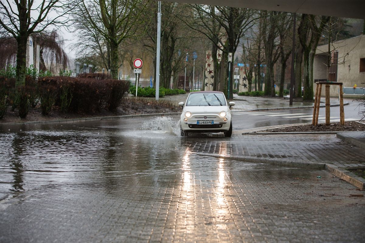 Hochwasser an der Mosel am Donnerstagmorgen.