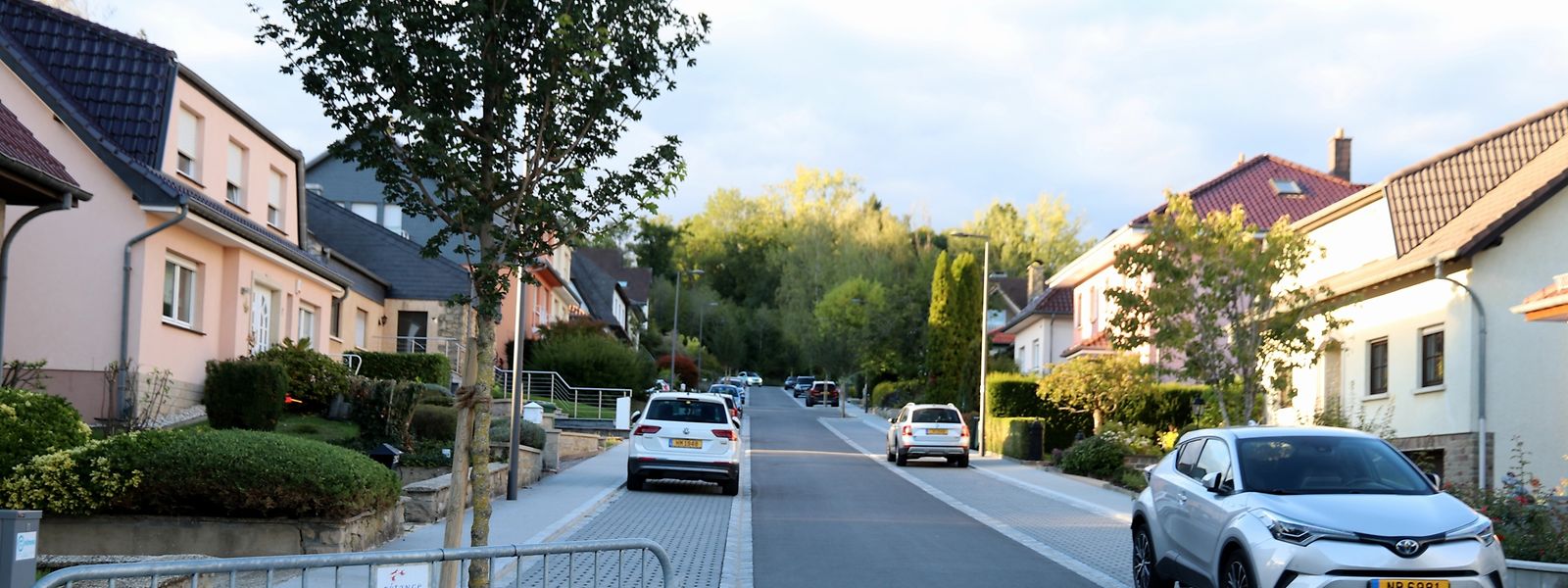 Die Rue des Alliés in Petingen ist nun eine verkehrsberuhigte Zone. 