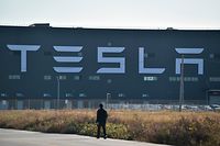 A general view of the new Tesla factory built in the city of Shanghai on november 8, 2019. (Photo by HECTOR RETAMAL / AFP)