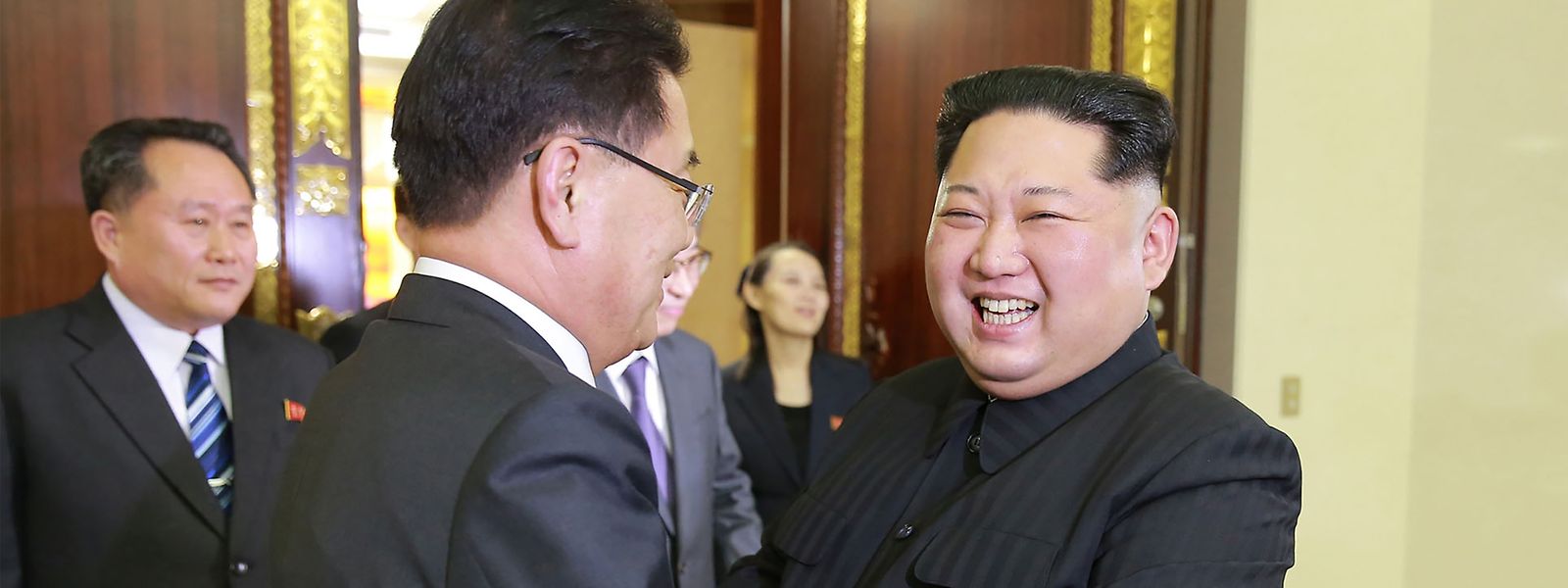 Kim Jong Un hat erstmals seit seiner Machtübernahme Ende 2011 hochrangige Vertreter des Nachbarlandes getroffen.