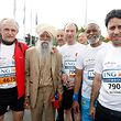 Interfaith organizer Ingo Hanke welcomed the then 102-year-old Indian Fauja Singh to the 2013 marathon.