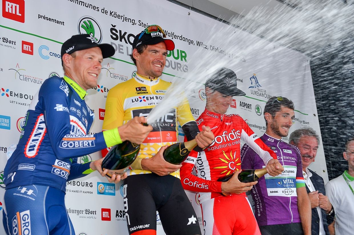Das Schlußpodium mit Xandro Meurisse (B/Wanty), Greg Van Avermaet (B/BMC), Anthony Perez (F/Cofidis) und dem Sieger der Bergwertung Brice Feillu (F/Fortuneo).