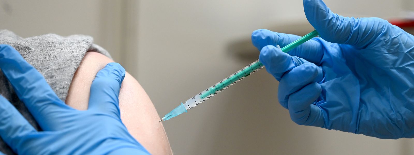 Actuellement, 411.402 personnes disposent d'un schéma vaccinal complet au Grand-Duché. 