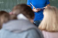 Bei dieser Ausbildung erfolgt die Ausbildung an einer deutschen Schule über einen Zeitraum von drei bis sechs Monaten. 