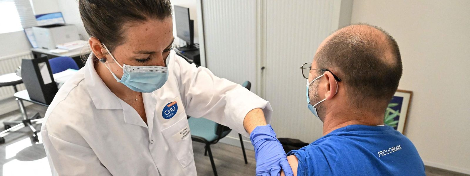 Sur son site dédié, la Wallonie annonce ainsi que «la vaccination reste la meilleure protection contre les formes graves de Covid-19 et réduit les risques d'hospitalisation».