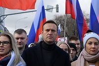 Alexei Navalny numa manifestação anti-Kremlin, em Moscovo, a 29 de fevereiro deste ano. 