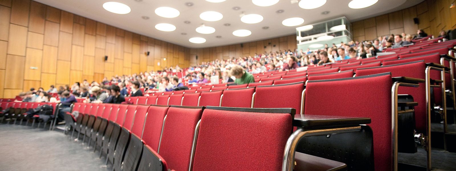 An vielen Universitäten finden wieder Präsenzkurse statt.  