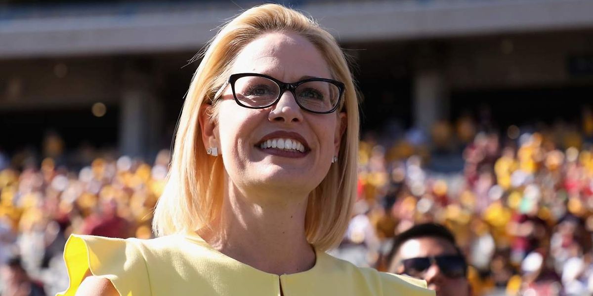 Kyrsten Sinema ist die erste Frau, die Arizona im Senat vertritt. 