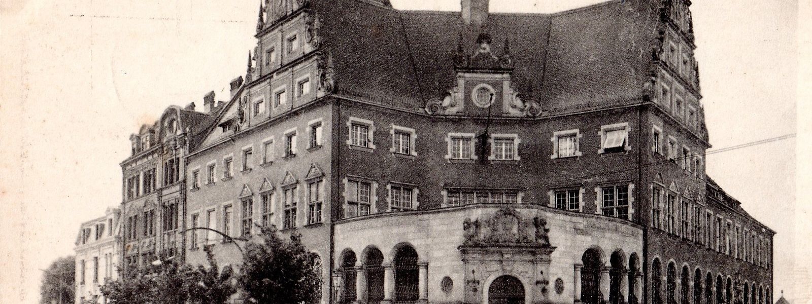 Ouvert en 1907, le bâtiment de La Poste va bientôt fermer. Ses services seront transférés dans le centre piétonnier de Thionville.