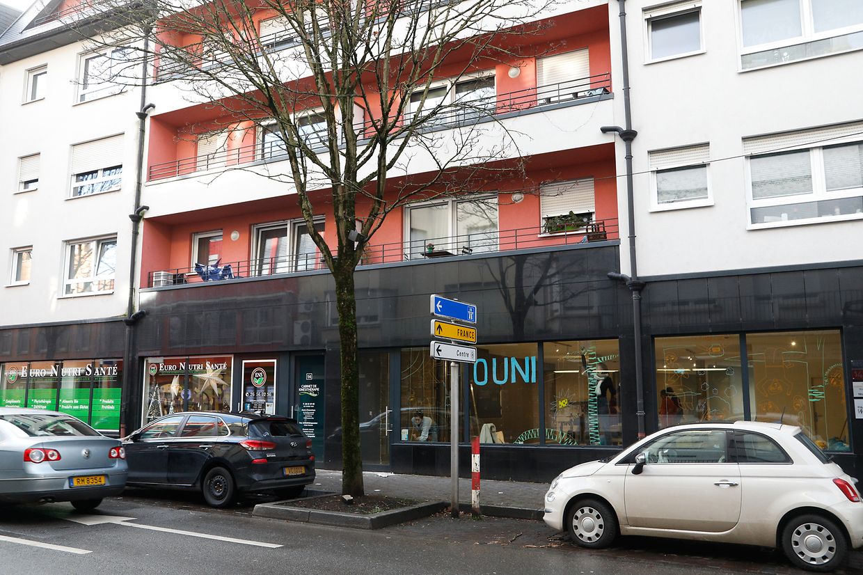 Sise rue de la Libération à Dudelange, la deuxième épicerie Ouni prend forme petit à petit. Les responsables feront le point après les vacances de février et annonceront le jour de son ouverture.