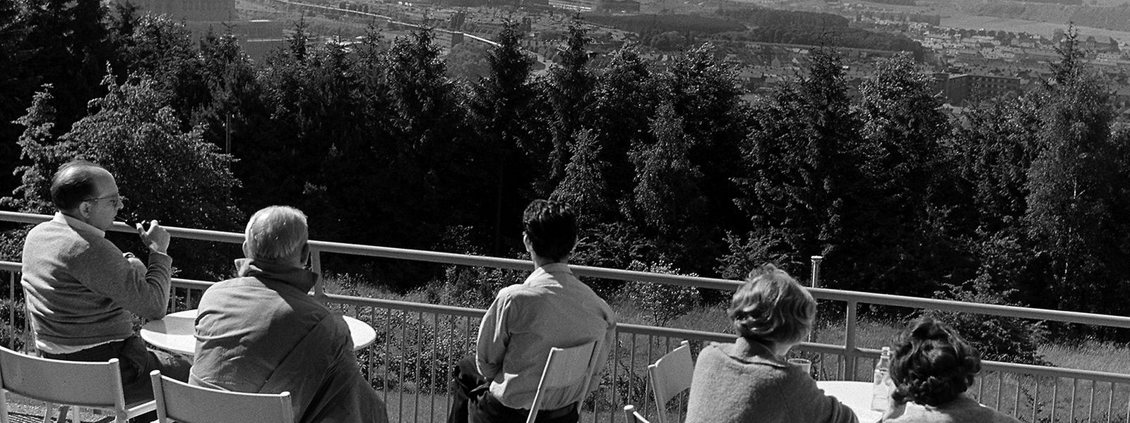 Den Überblick über die Südregion hatten 1961 diese Personen vom Escher Galgenberg aus.