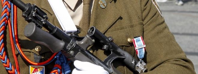 Die Zahl der Offiziere und der Unteroffiziere soll netto erhöht werden. 