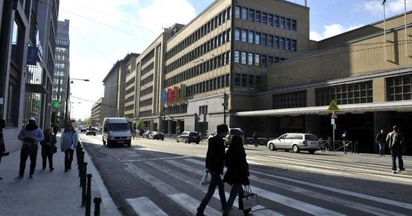 Bruxelles Midi Nach Schussen Evakuiert