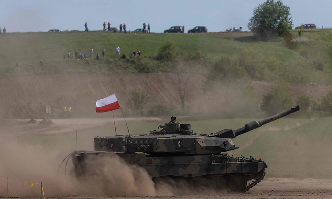 Poland has already announced that it intends to supply Leopard 2 tanks from its stocks to Ukraine, increasing pressure on Germany to follow suit