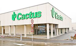 nouveau supermarché en bordure RN31 / Foto: Lucien WOLFF